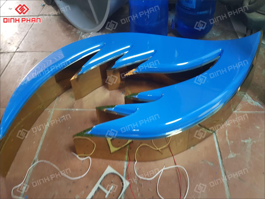 Bảng giá cắt chữ mica