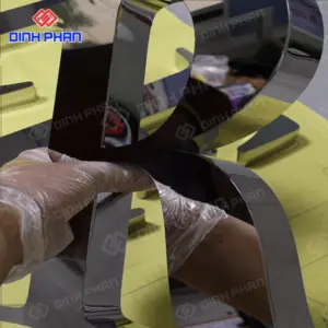 Biển Alu chữ nổi