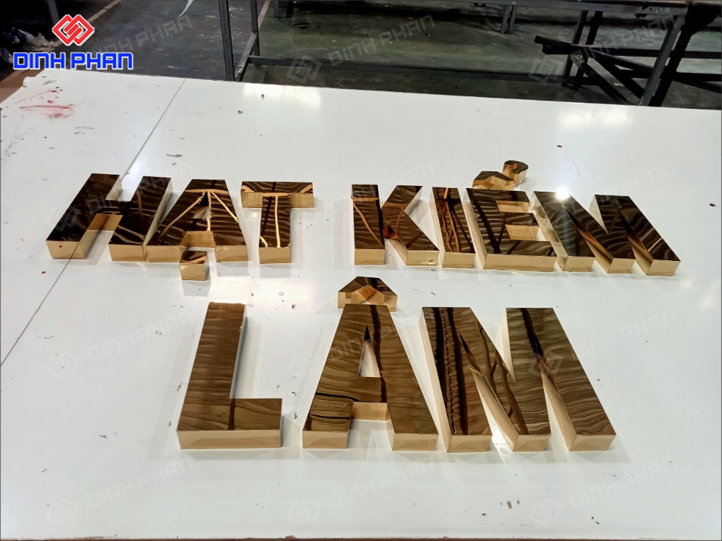 Cách vệ sinh chữ inox