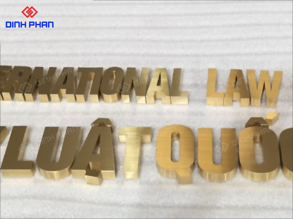 Cách vệ sinh chữ inox