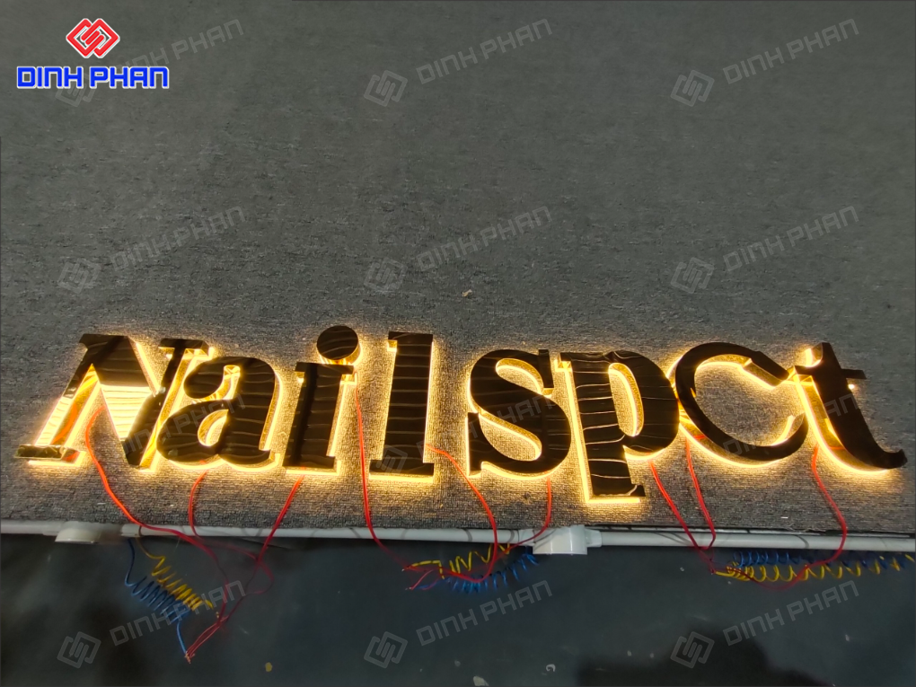 Cách vệ sinh chữ inox