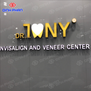 Gia công chữ nổi mica