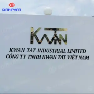 Bảng alu chữ nổi