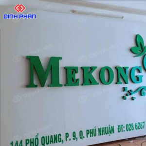 Biển alu chữ nổi mica