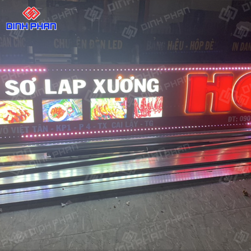 Hộp đèn chữ nổi