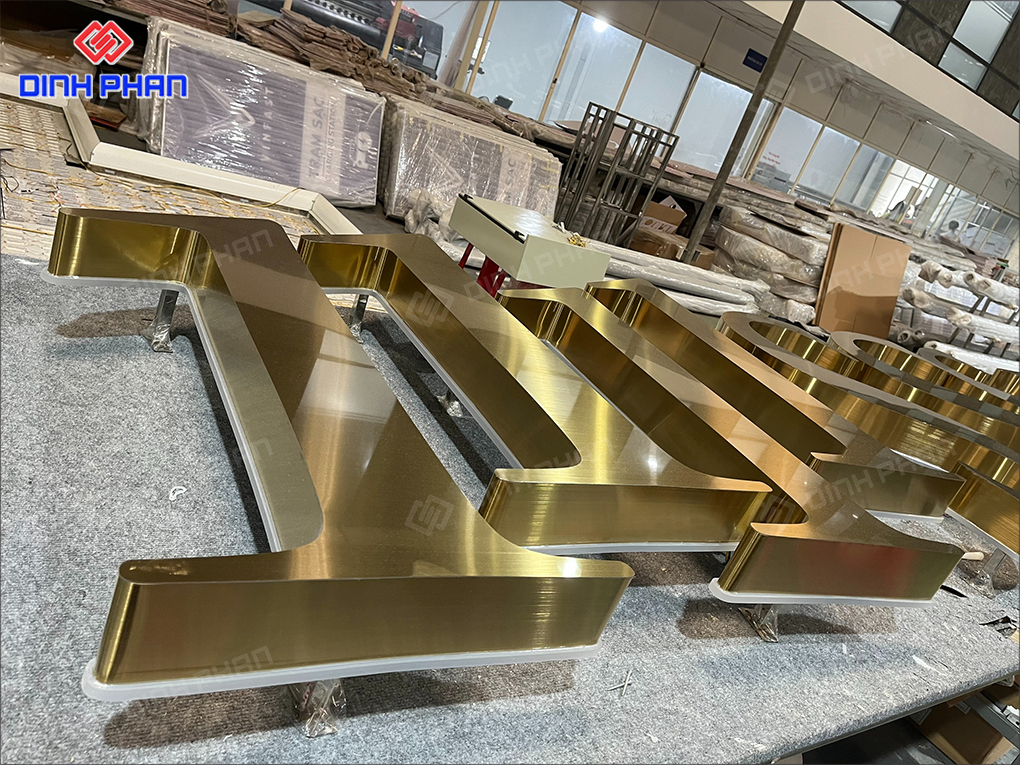 Báo giá chữ inox mạ đồng