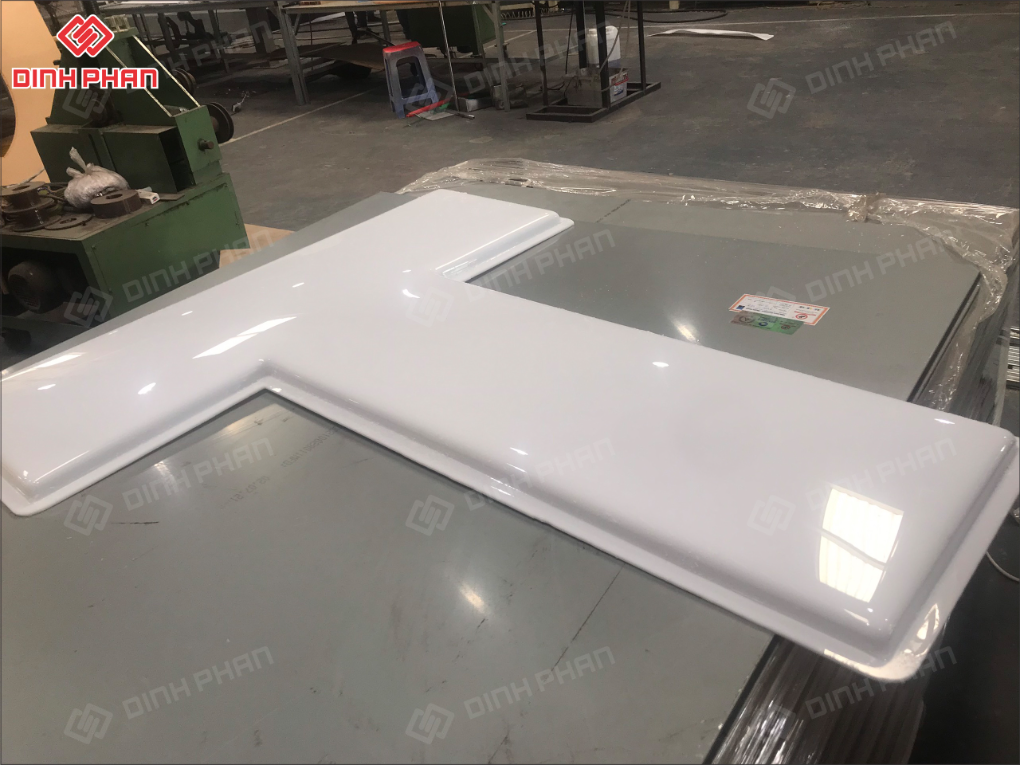 Cắt chữ mica theo yêu cầu