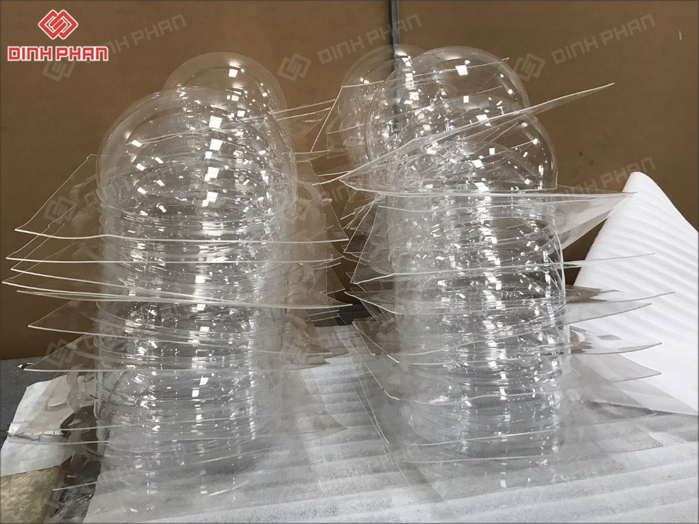 Cắt chữ mica theo yêu cầu