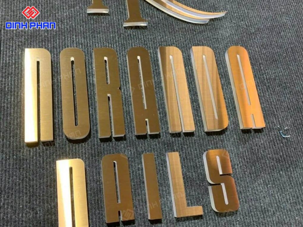 Chữ Inox Gương Vàng