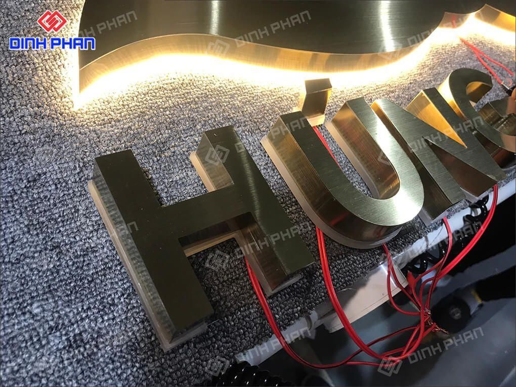 Chữ Inox Sáng Chân
