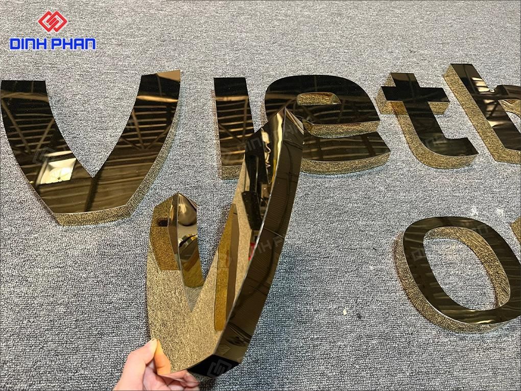 Chữ Inox Vàng Gương