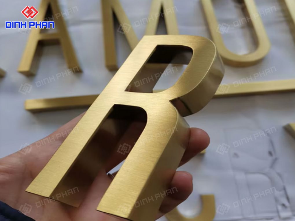 Chữ Inox Vàng Xước